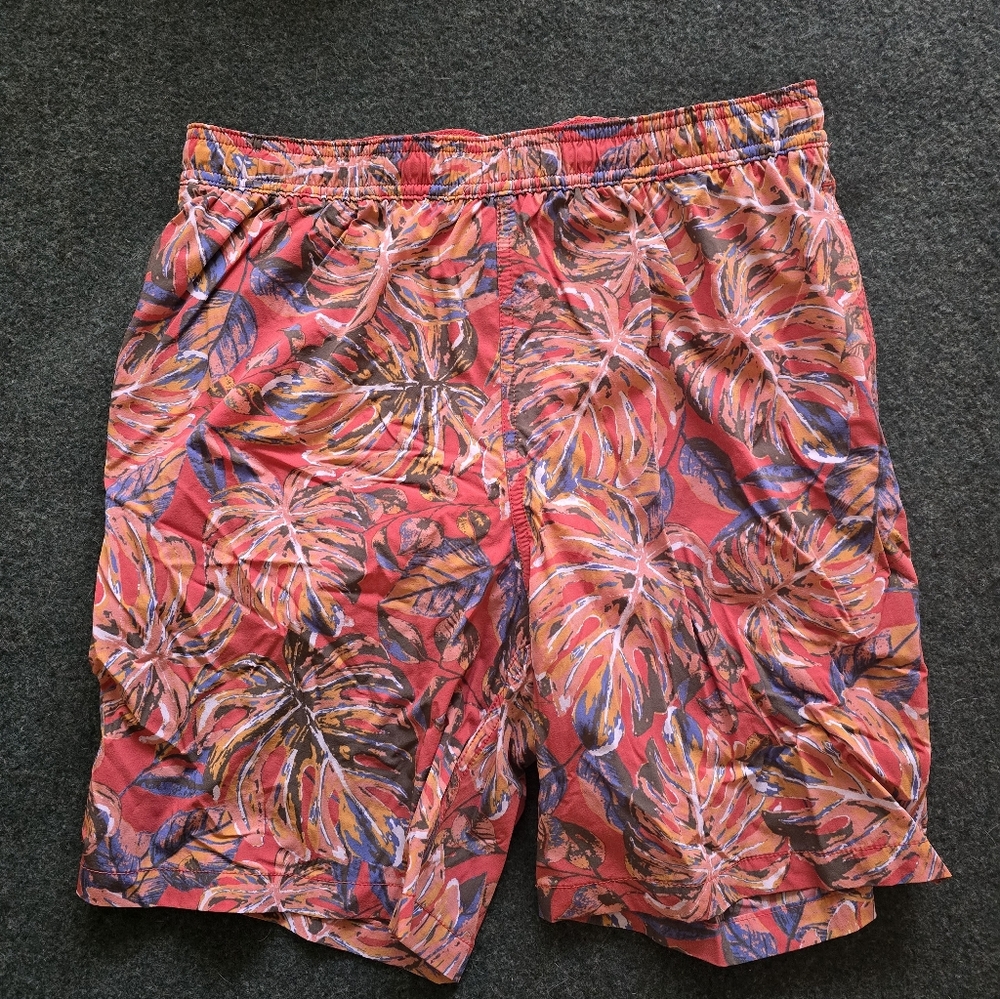 Vibrant Leaf Print Shorts
